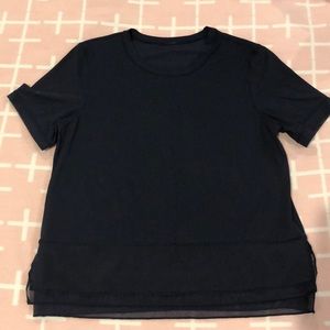 Lululemon: Navy Blue Tee
